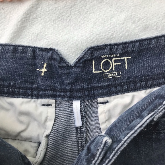 {LOFT} denim shorts. 4 - Picture 2 of 4